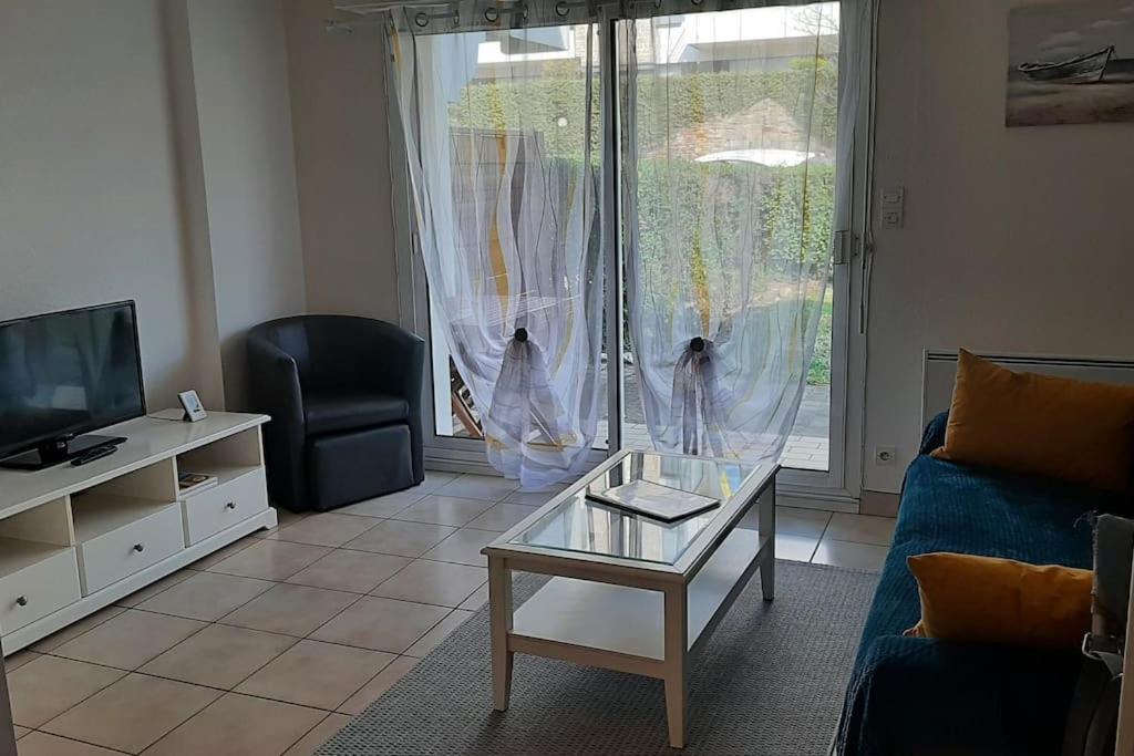 Hyper Centre De Sarzeau, Grand Appartement Au Calme Avec Jardinet エクステリア 写真